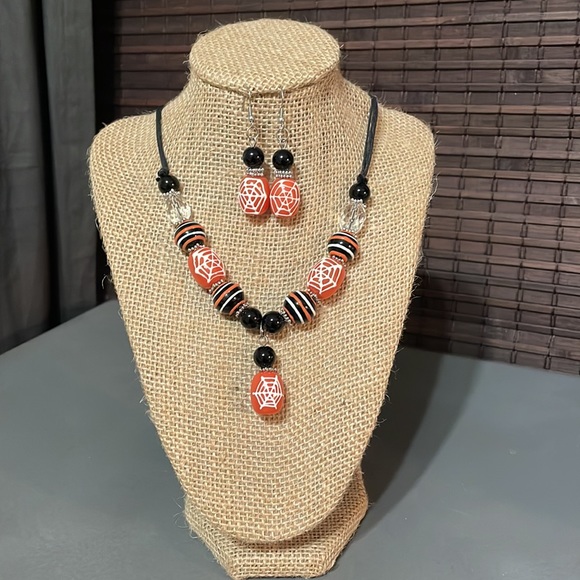 Pier 1 Imports Hand Painted Glass Bead Seasonal Necklace & Earring Set - Picture 3 of 9